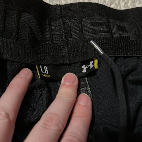 Under Armour - Loose Sweatpants - Picture 3 of 6